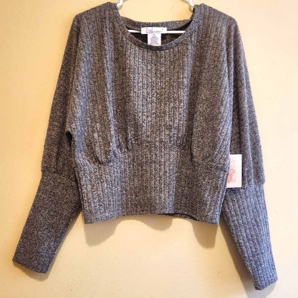 Lark+Grey blusa